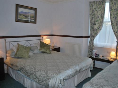 Bed & Breakfast Brooklands 3*